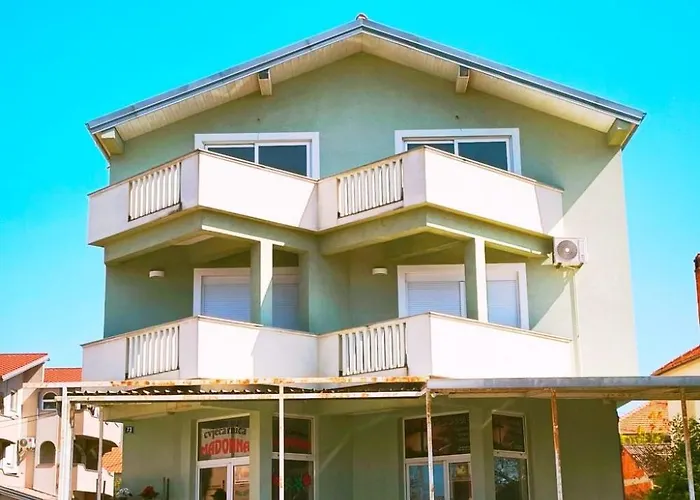 Madonna 1 By Interhome 公寓 扎达尔